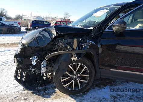 2018 Volkswagen Tiguan 2.0T Se/2.0T Sel from USA, damaged, VIN 3VV3B7AX4JM205283